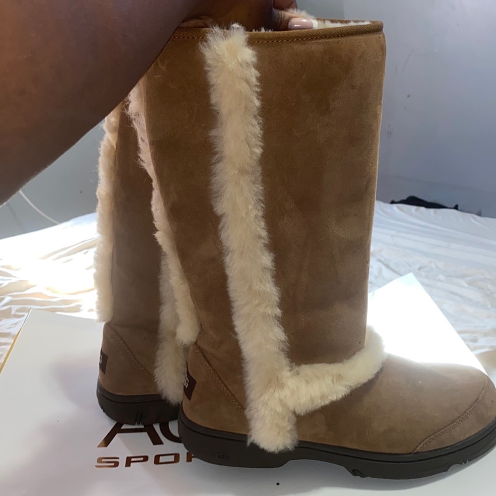 Womens ugg boots worn twice size 10 no box